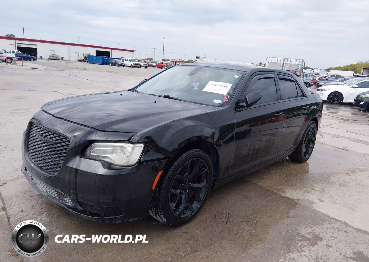 2020 Chrysler 300 Touring VIN:2C3CCAAG4LH202947 - 2