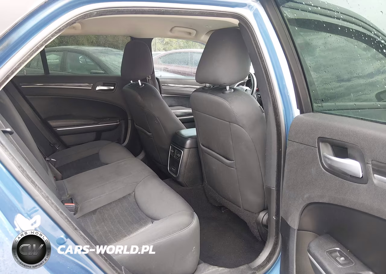 2020 Chrysler 300 Touring VIN:2C3CCAAG4LH202947 - 8