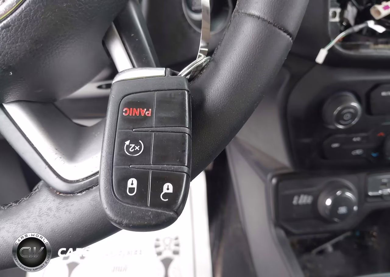 2020 Jeep Renegade Latitude 4X4 VIN:ZACNJBBB6LPL29679 - 11