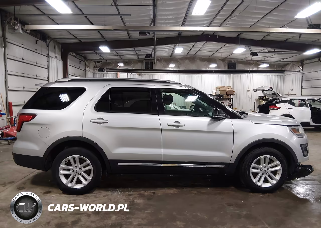 2016 Ford Explorer Xlt VIN:1FM5K7D89GGA44407 - 14