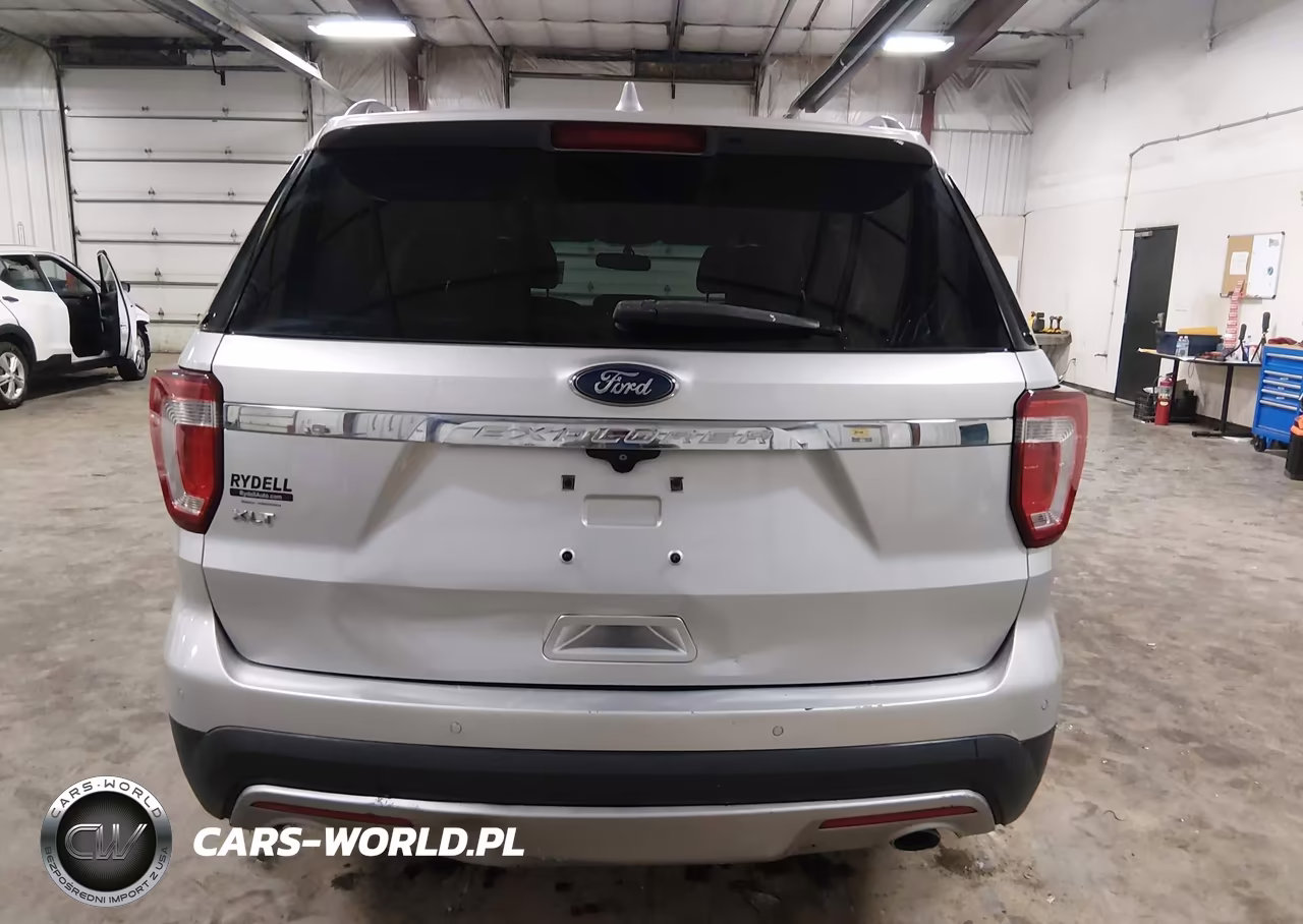 2016 Ford Explorer Xlt VIN:1FM5K7D89GGA44407 - 17