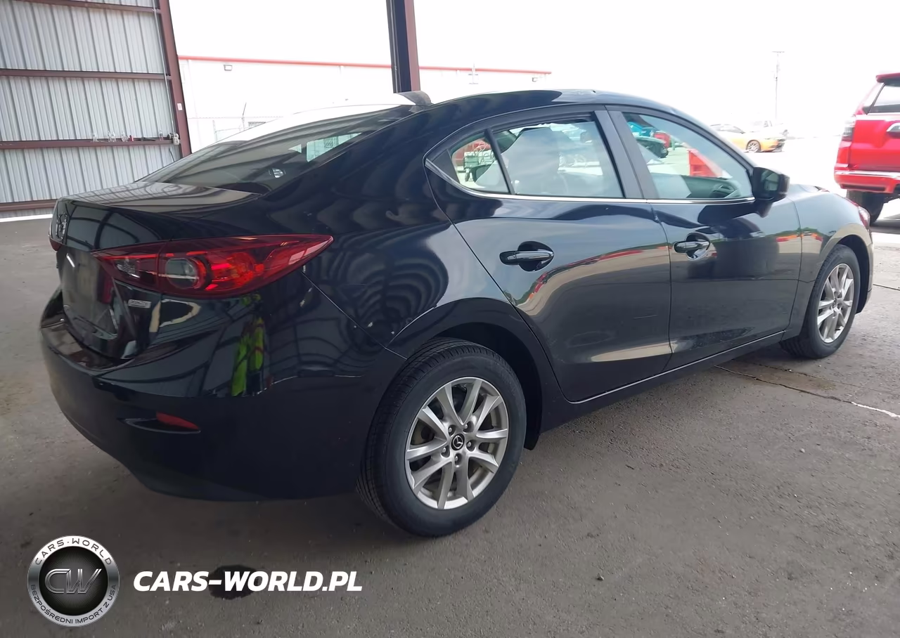 2017 Mazda Mazda3 Sport VIN:3MZBN1U70HM137713 - 4