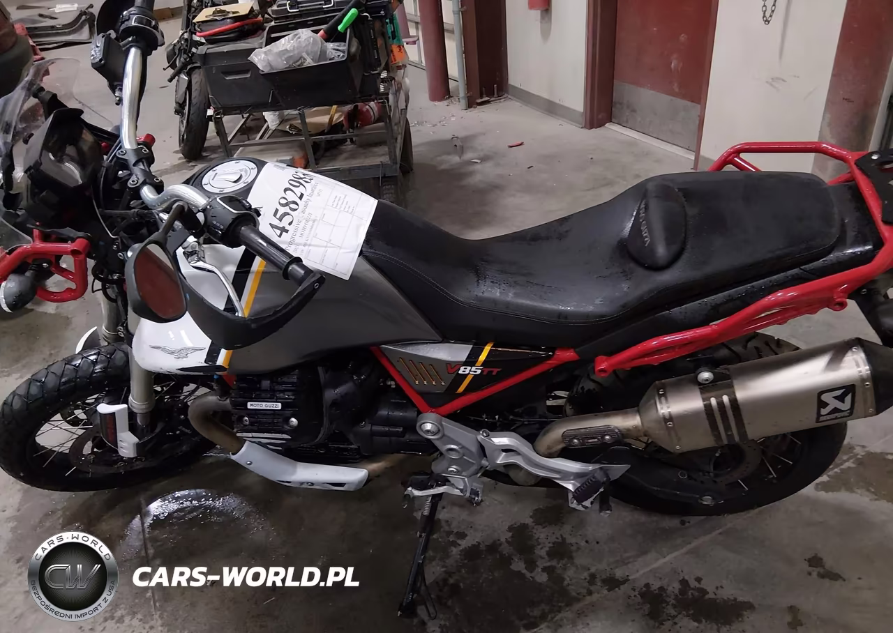 2021 Moto Guzzi V85 Tt VIN:ZGUKYUA09MM000212 - 13