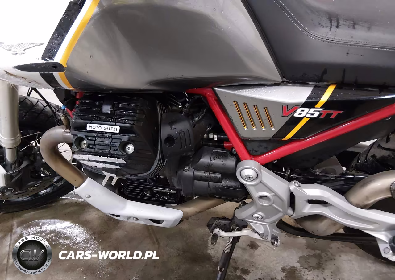 2021 Moto Guzzi V85 Tt VIN:ZGUKYUA09MM000212 - 9