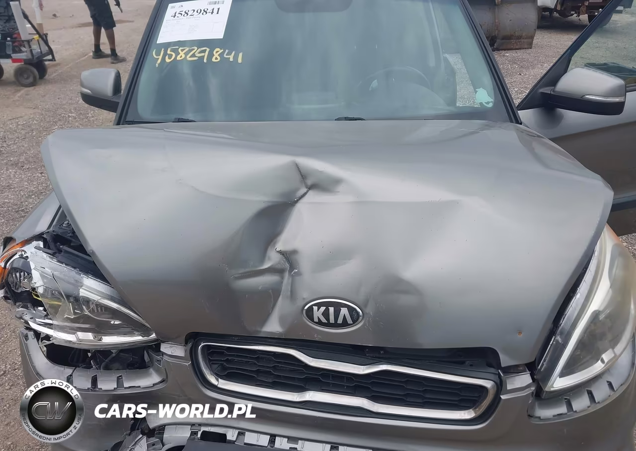 2013 Kia Soul + VIN:KNDJT2A64D7615934 - 10
