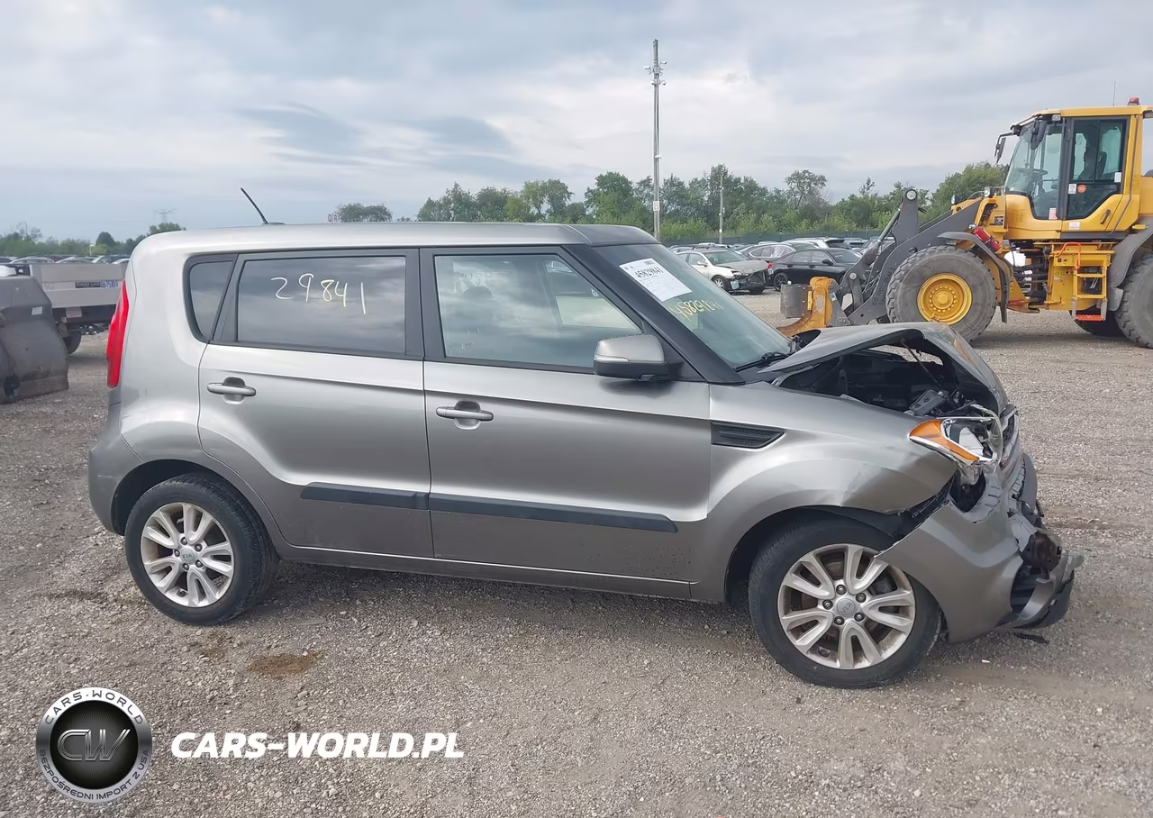 2013 Kia Soul + VIN:KNDJT2A64D7615934 - 13