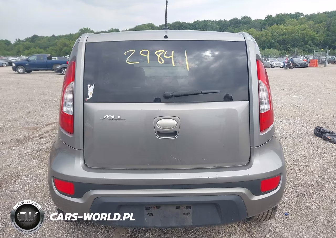 2013 Kia Soul + VIN:KNDJT2A64D7615934 - 16