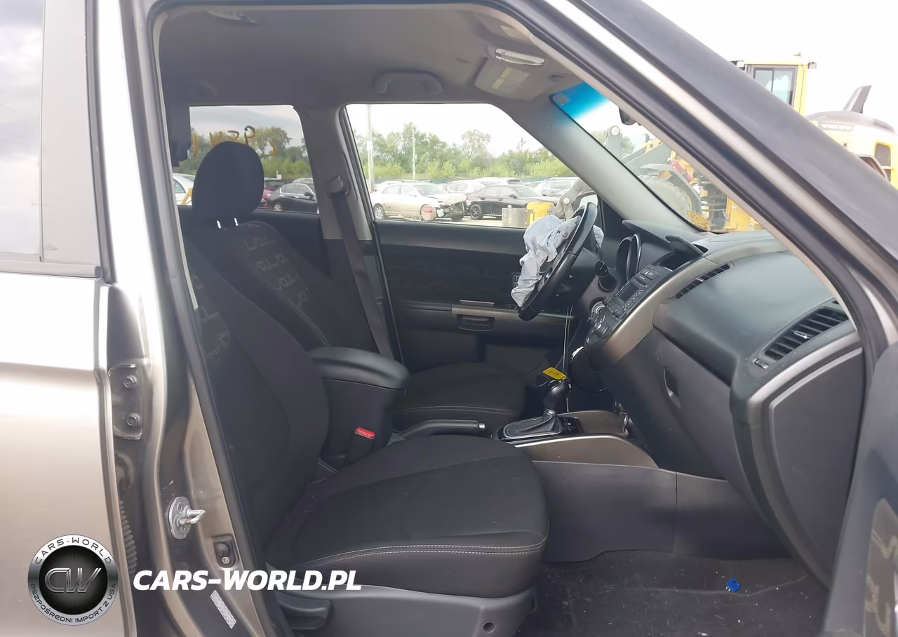 2013 Kia Soul + VIN:KNDJT2A64D7615934 - 5