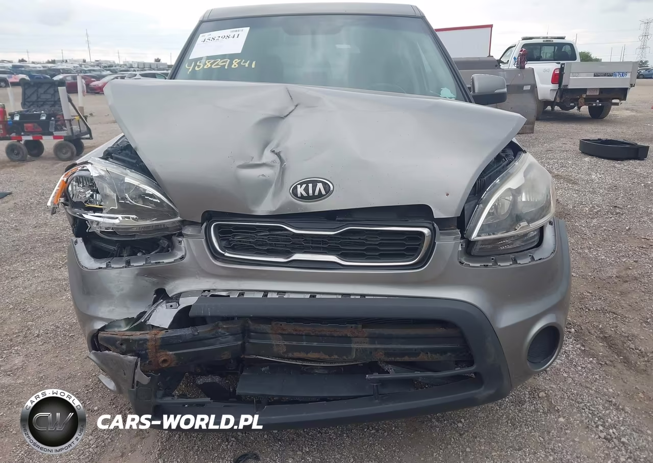 2013 Kia Soul + VIN:KNDJT2A64D7615934 - 6