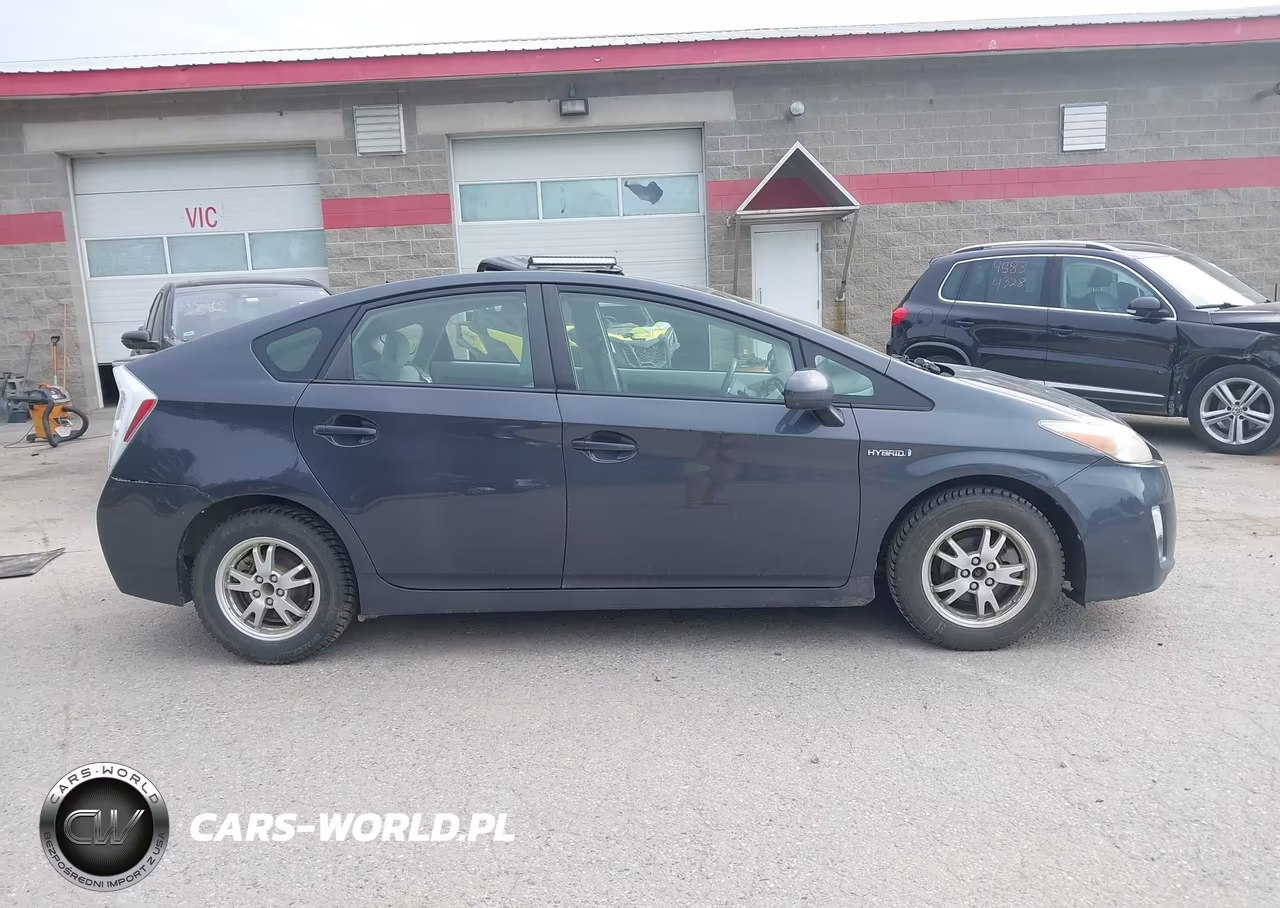 2011 Toyota Prius Two VIN:JTDKN3DU6B1435479 - 13