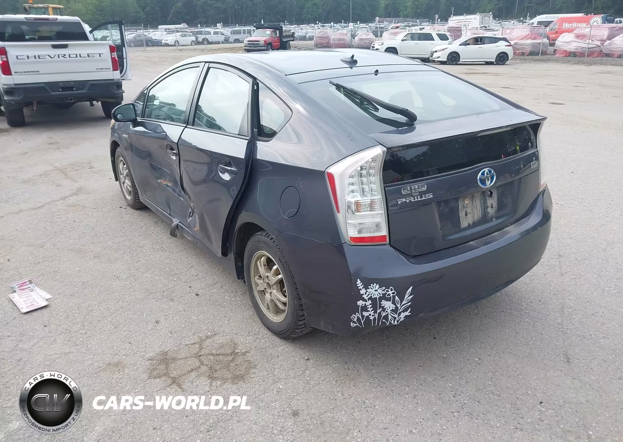 2011 Toyota Prius Two VIN:JTDKN3DU6B1435479 - 3