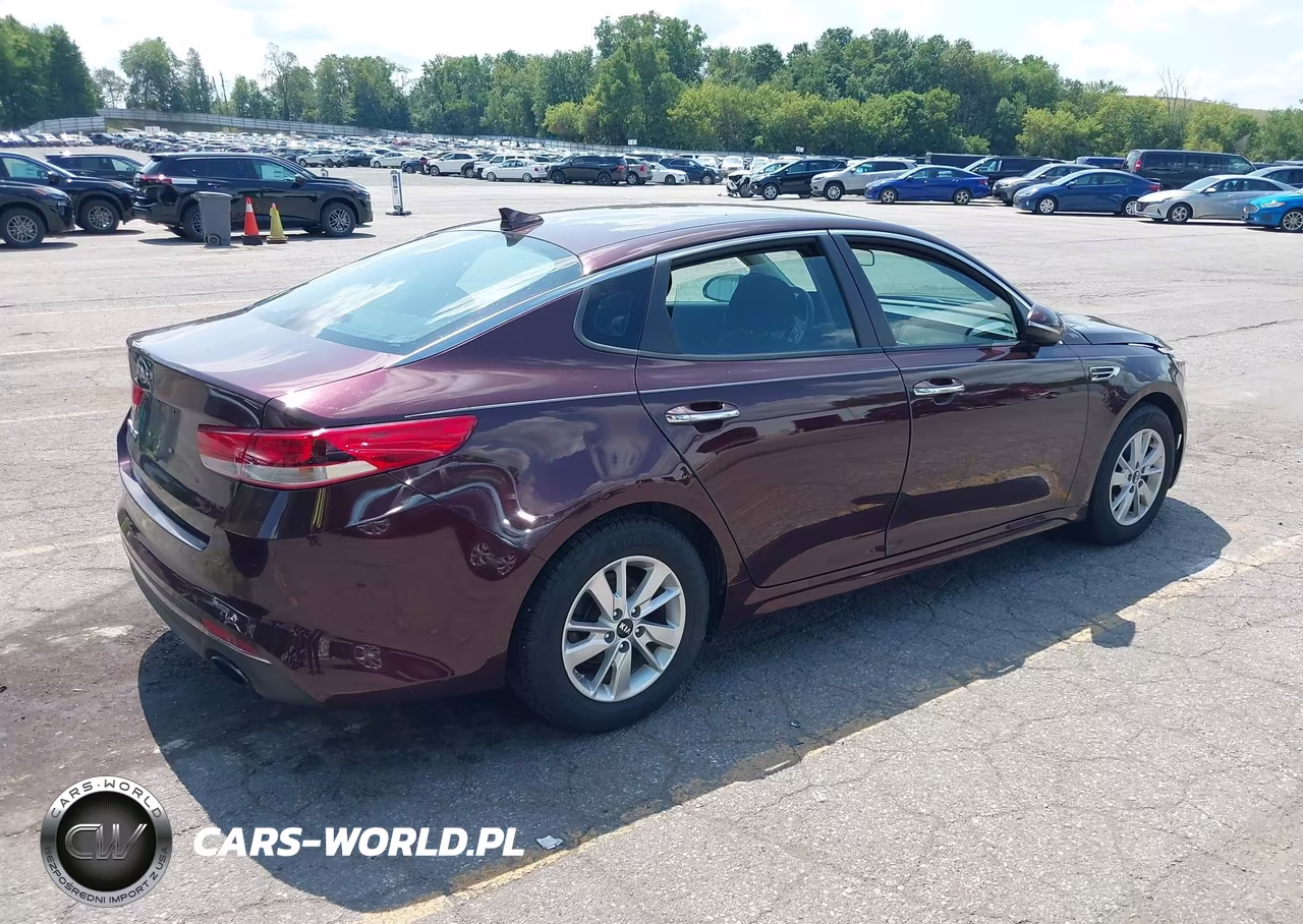 2017 Kia Optima Lx VIN:5XXGT4L38HG156672 - 4