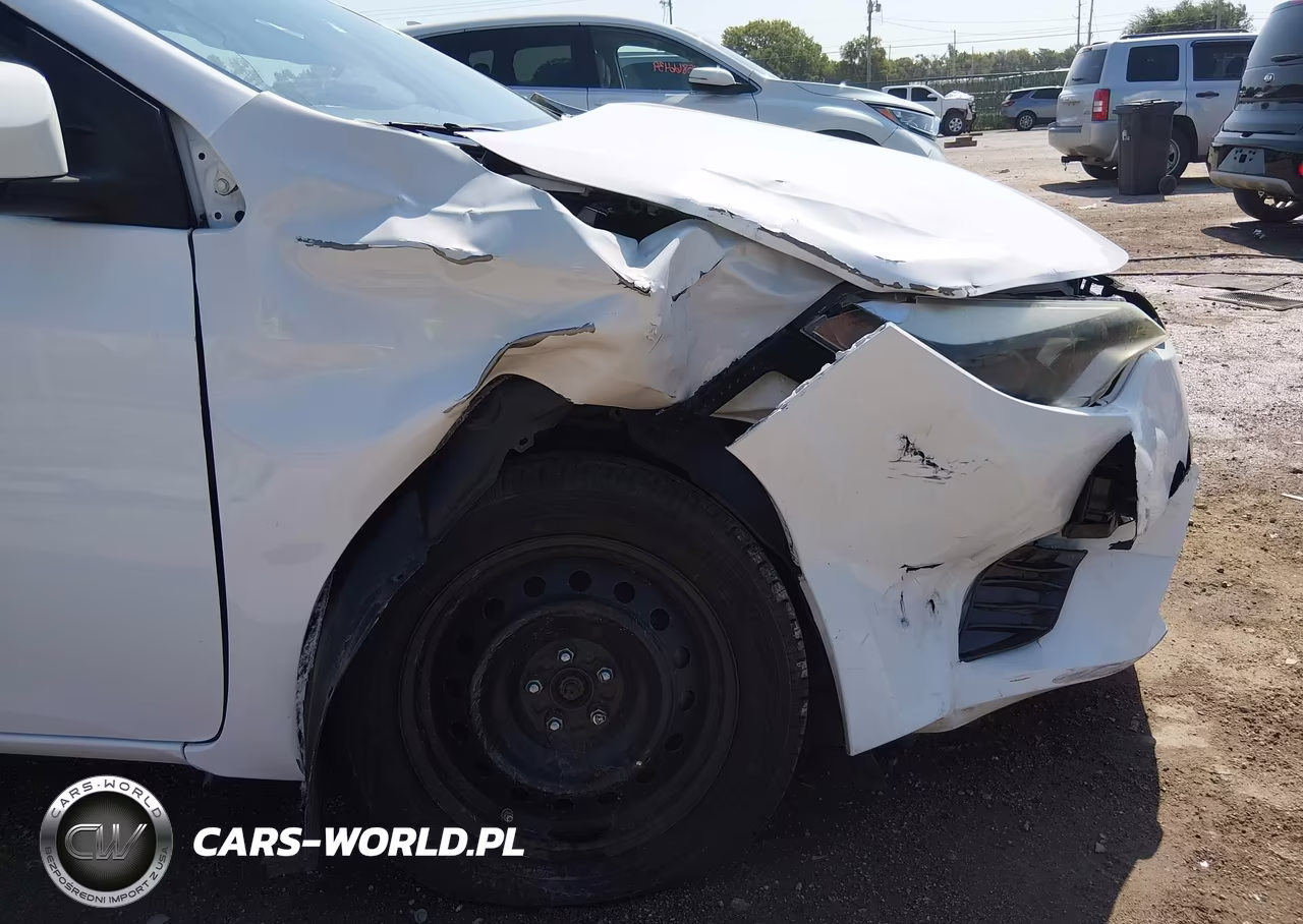 2016 Toyota Corolla Le VIN:5YFBURHE4GP413296 - 6