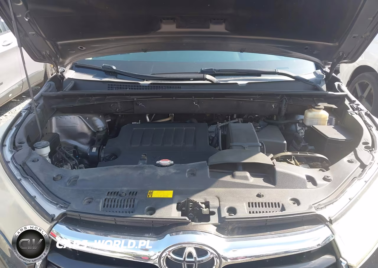 2016 Toyota Highlander Xle V6 VIN:5TDJKRFH4GS272588 - 10