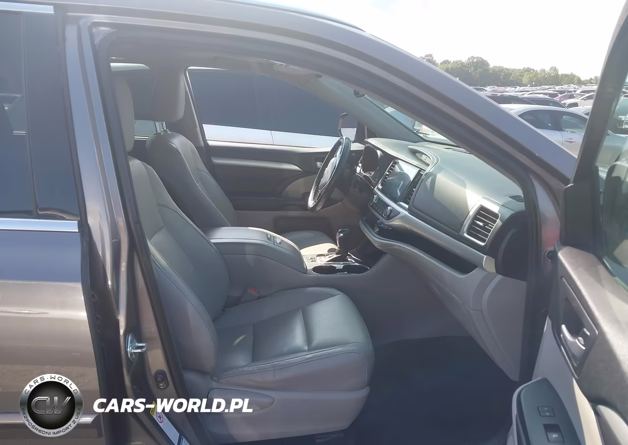 2016 Toyota Highlander Xle V6 VIN:5TDJKRFH4GS272588 - 5