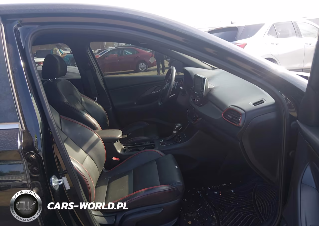 2018 Hyundai Elantra Gt Sport VIN:KMHH55LC8JU039514 - 5
