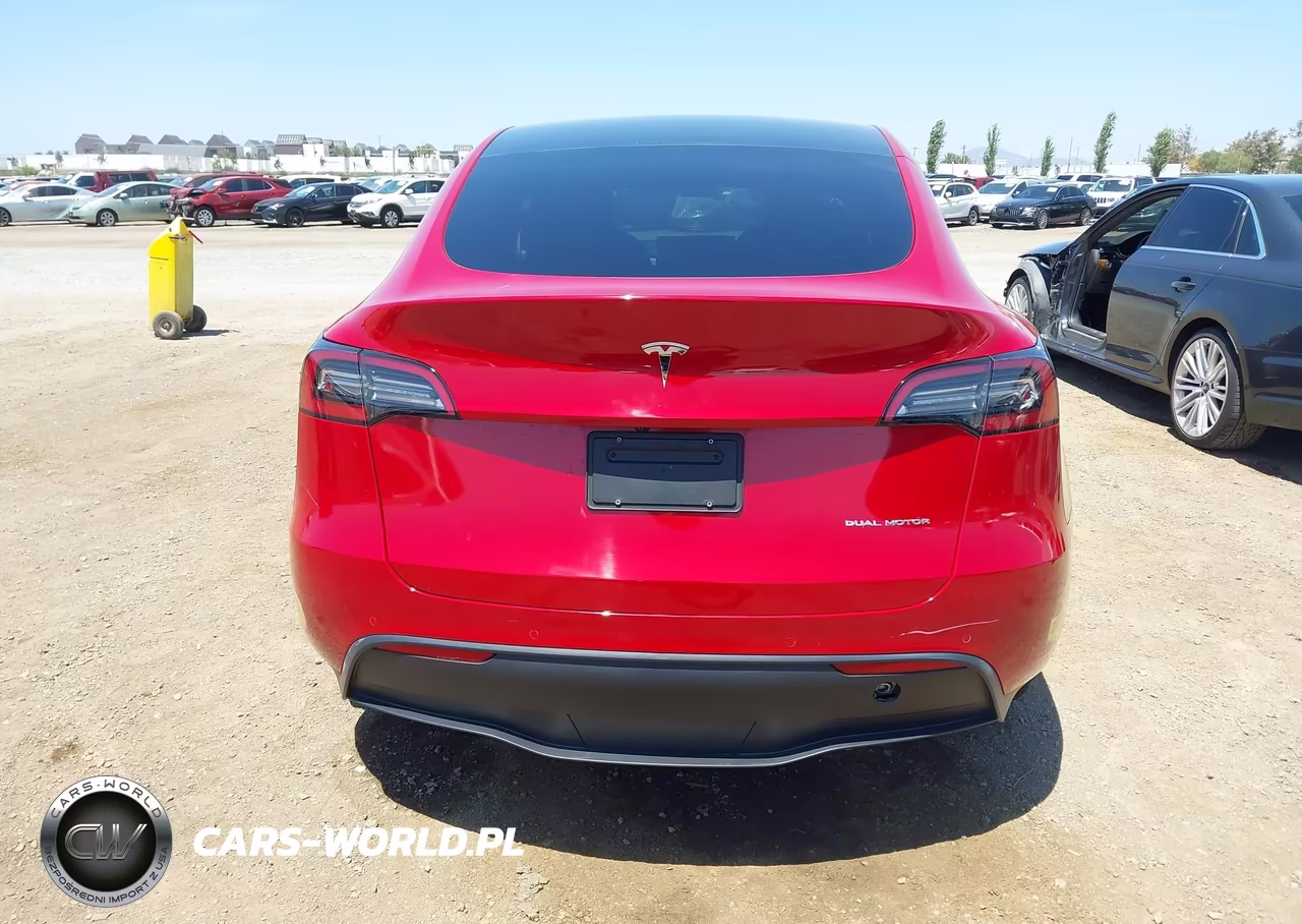 2021 Tesla Model Y Long Range Dual Motor All-Wheel Drive VIN:5YJYGDEE1MF232379 - 16