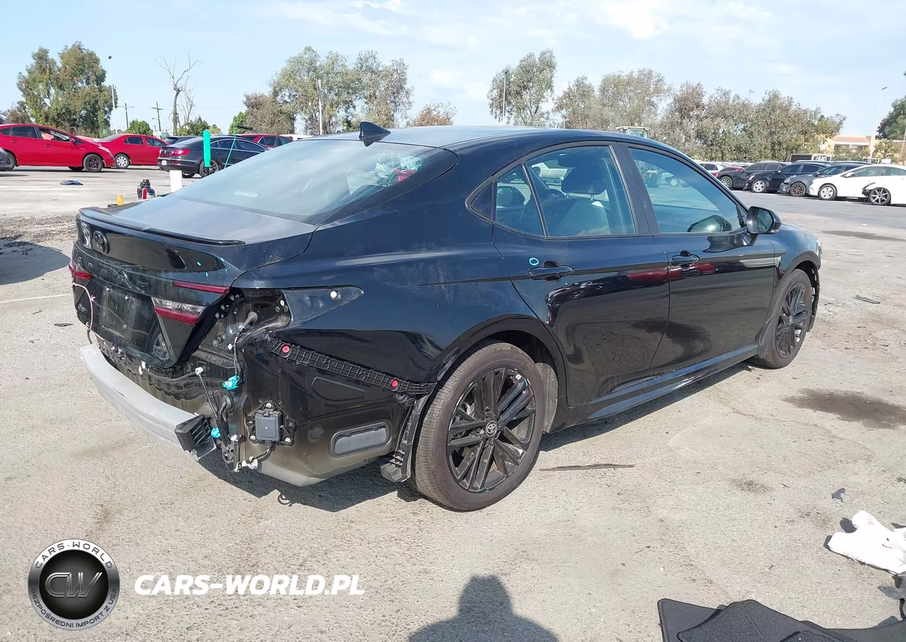 2025 Toyota Camry Se VIN:4T1DAACKXSU162730 - 4
