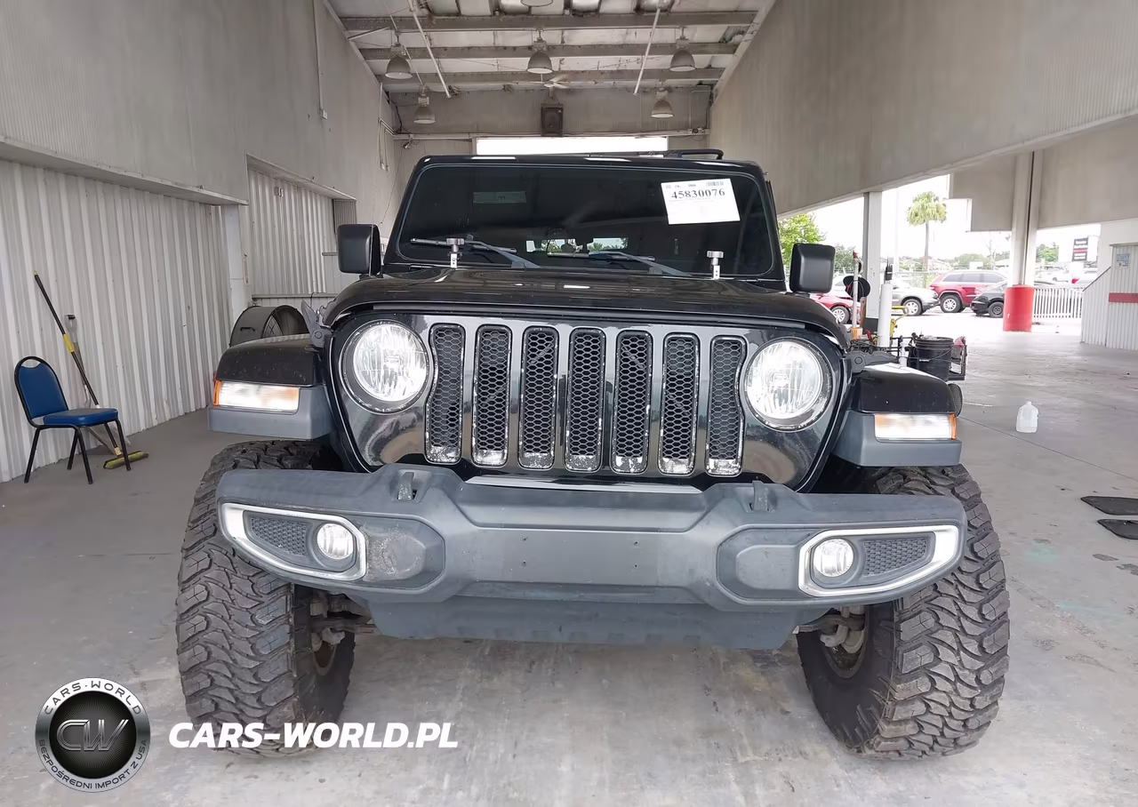 2018 Jeep Wrangler Unlimited Sahara VIN:1C4HJXEG0JW216220 - 13