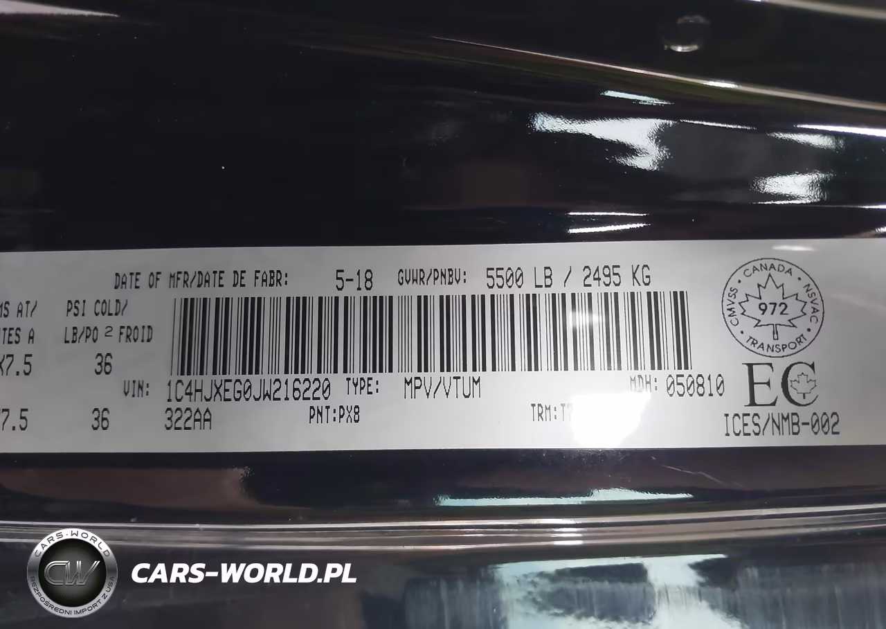 2018 Jeep Wrangler Unlimited Sahara VIN:1C4HJXEG0JW216220 - 9