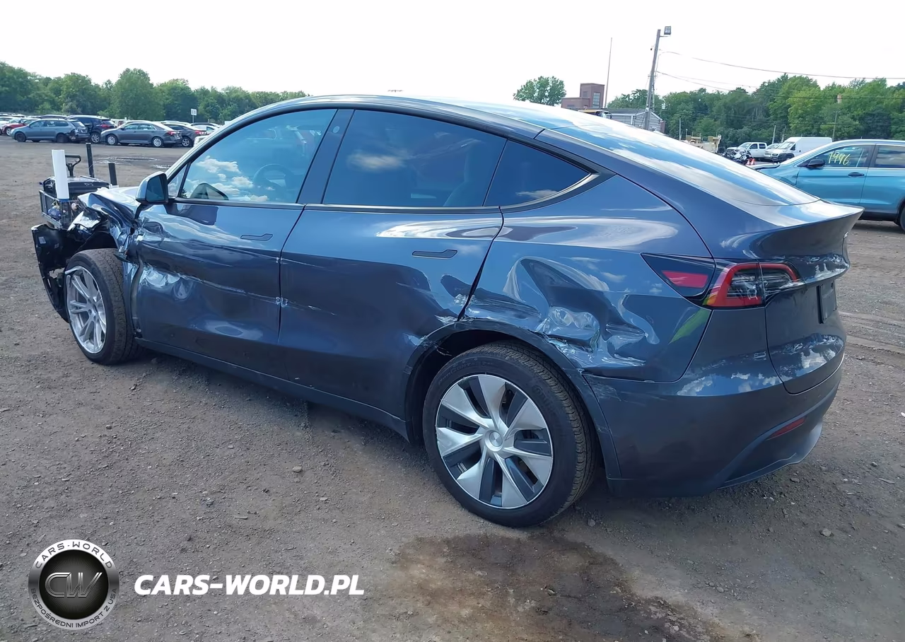 2023 Tesla Model Y Awd-Long Range Dual Motor All-Wheel Drive VIN:7SAYGDEE7PF694906 - 3