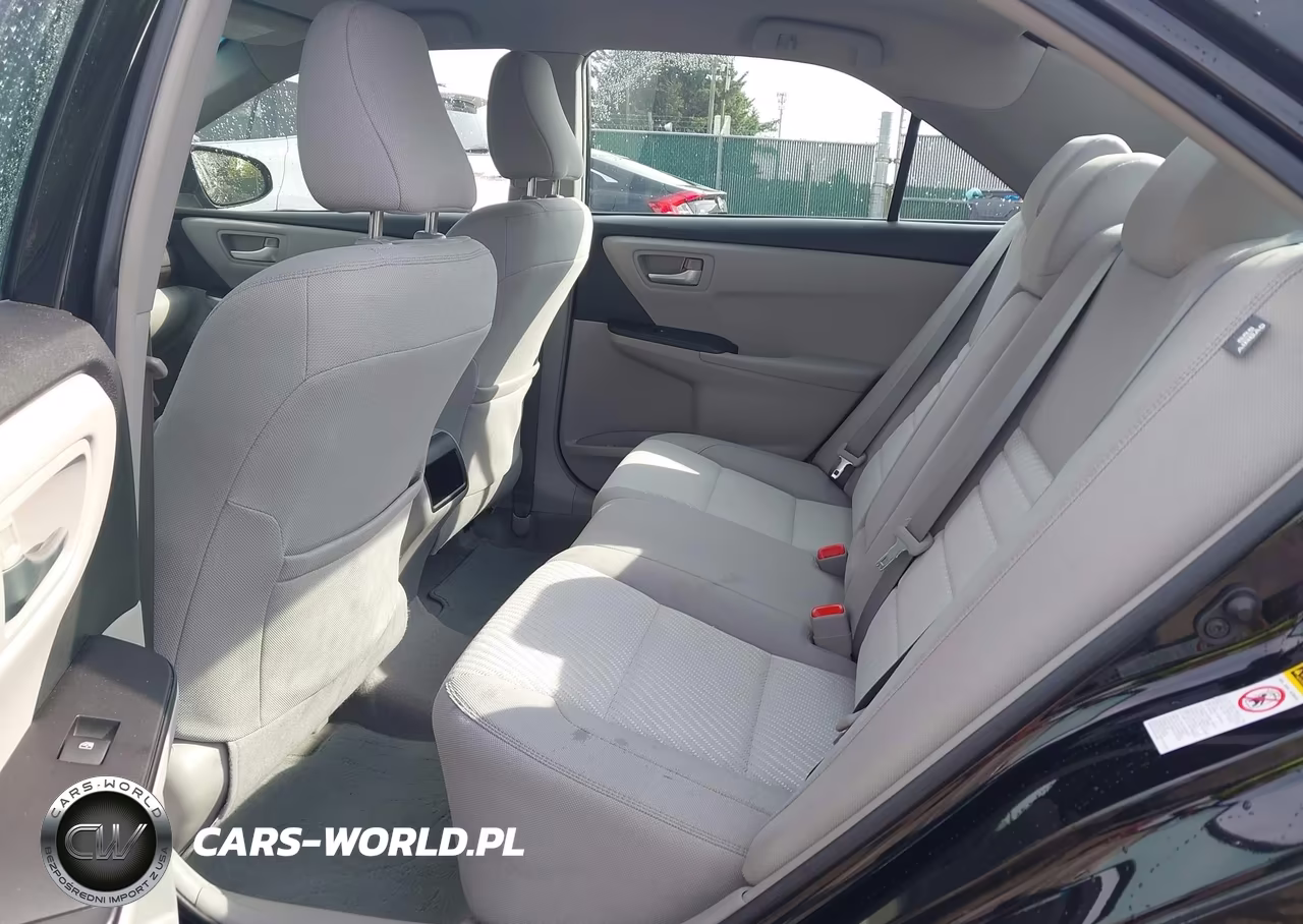 2017 Toyota Camry Le VIN:4T1BF1FK8HU289764 - 8