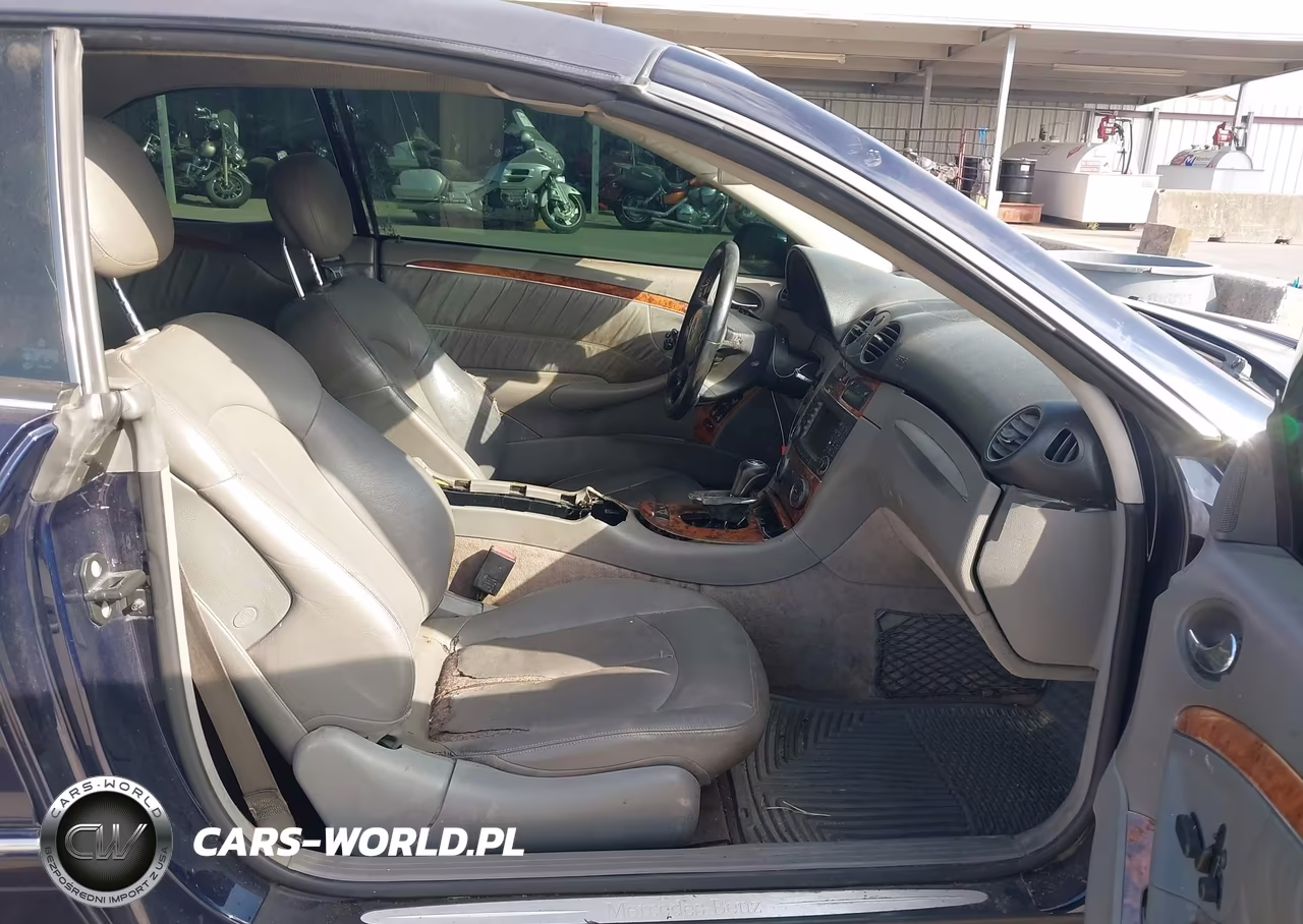 2009 Mercedes-Benz Clk 350 VIN:WDBTK56F19T104233 - 5