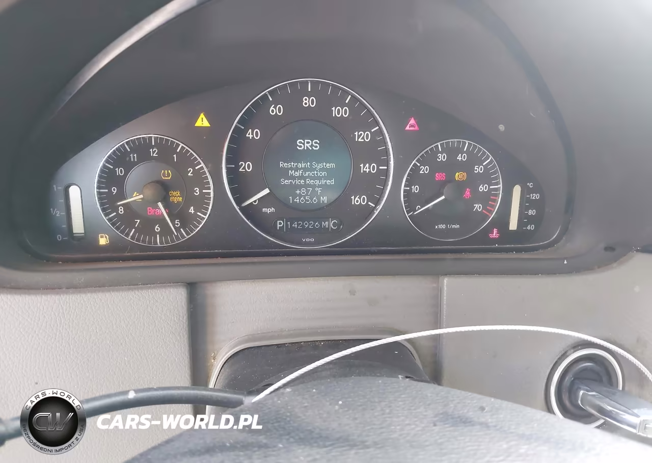 2009 Mercedes-Benz Clk 350 VIN:WDBTK56F19T104233 - 7