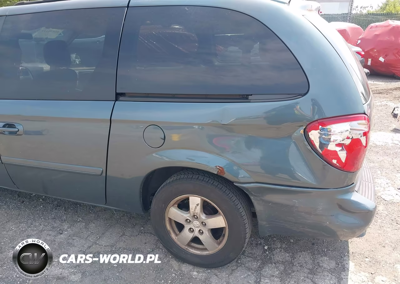 2005 Dodge Grand Caravan Sxt VIN:2D8GP44L75R128370 - 6
