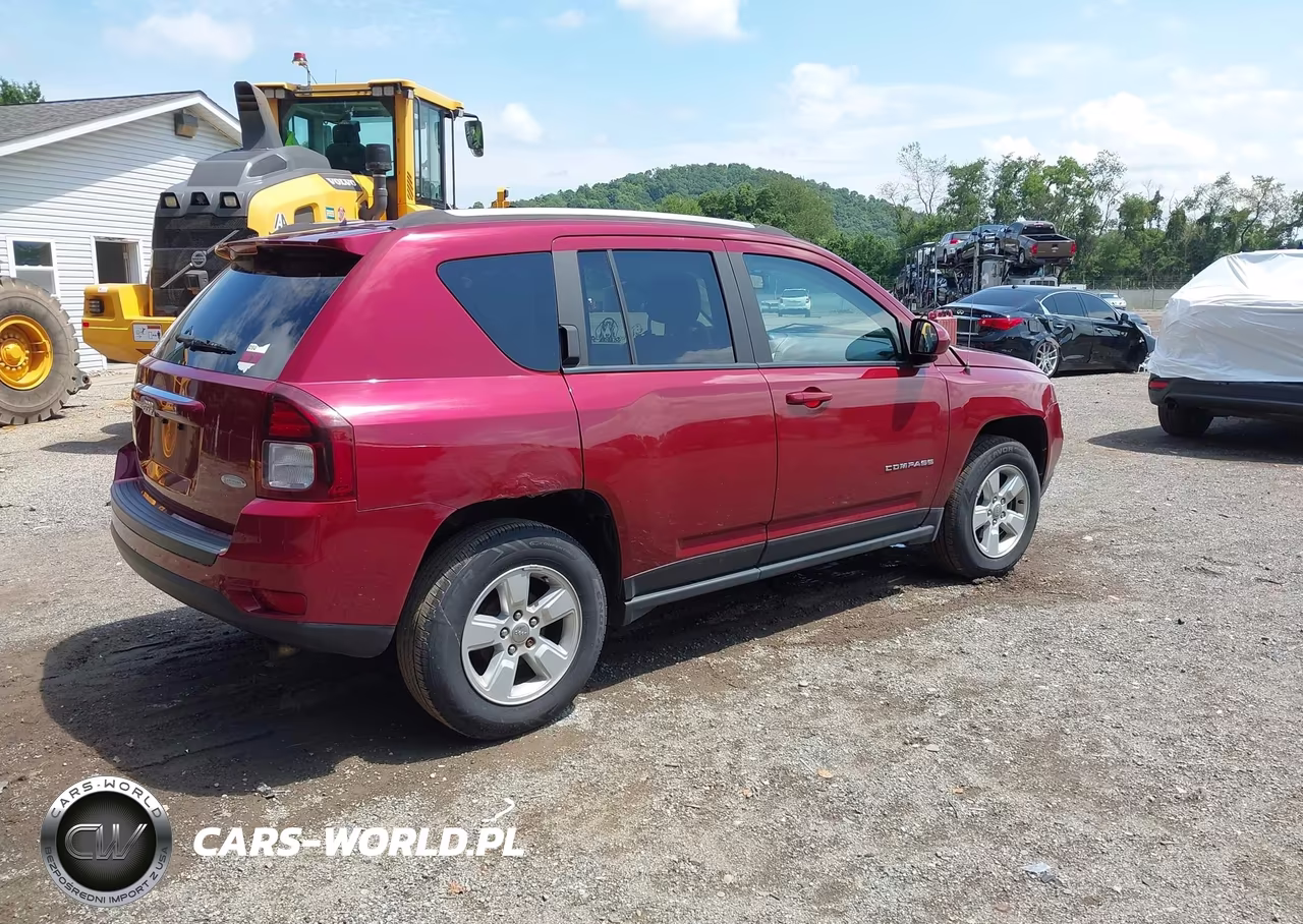 2017 Jeep Compass Latitude VIN:1C4NJCEA0HD118902 - 4