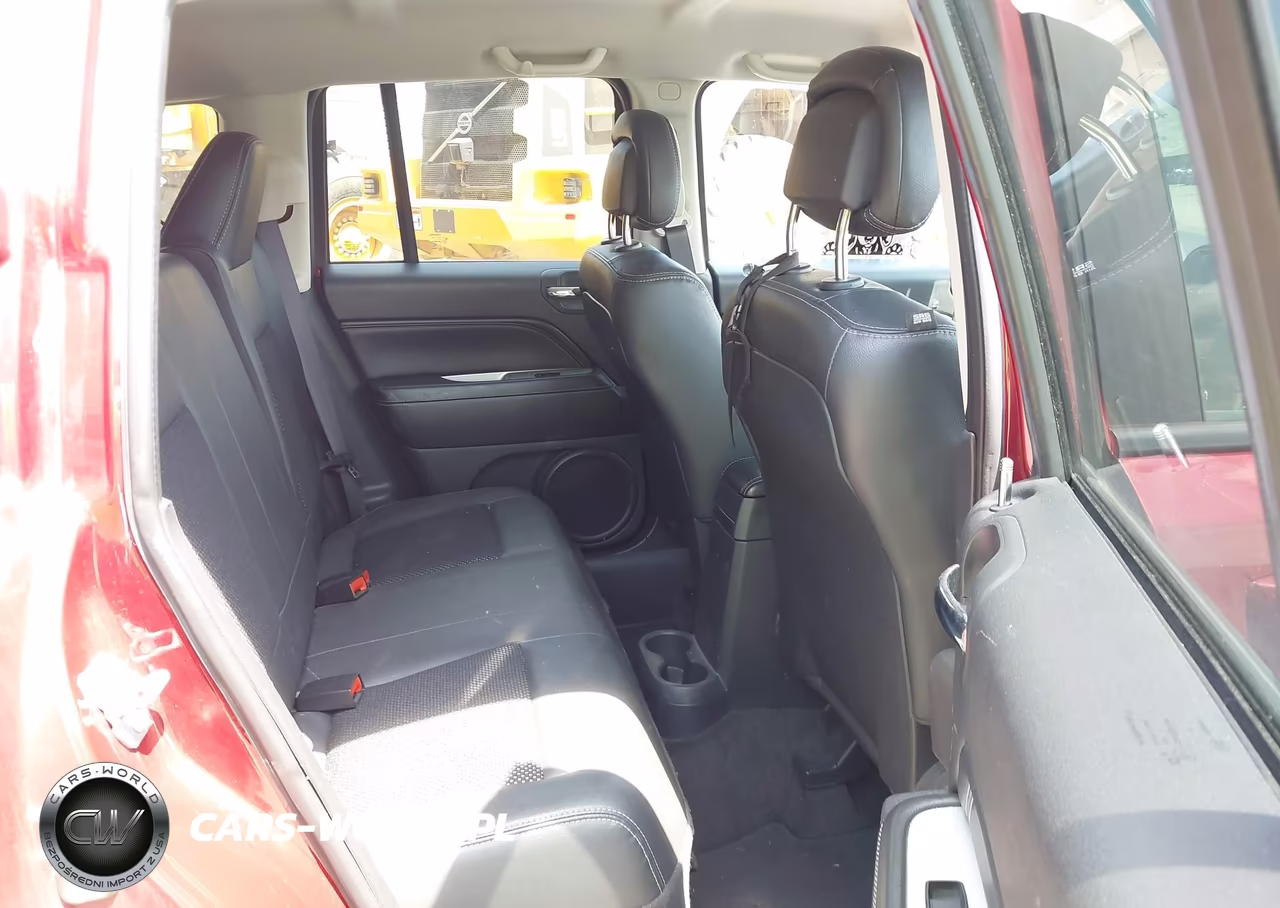 2017 Jeep Compass Latitude VIN:1C4NJCEA0HD118902 - 8