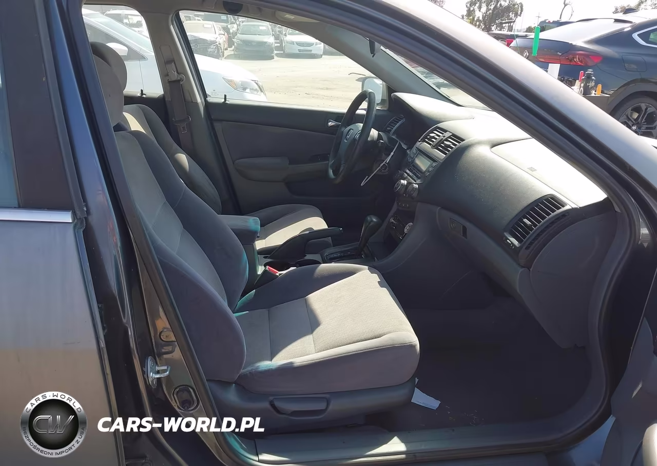 2004 Honda Accord 2.4 Lx VIN:JHMCM56384C029913 - 5
