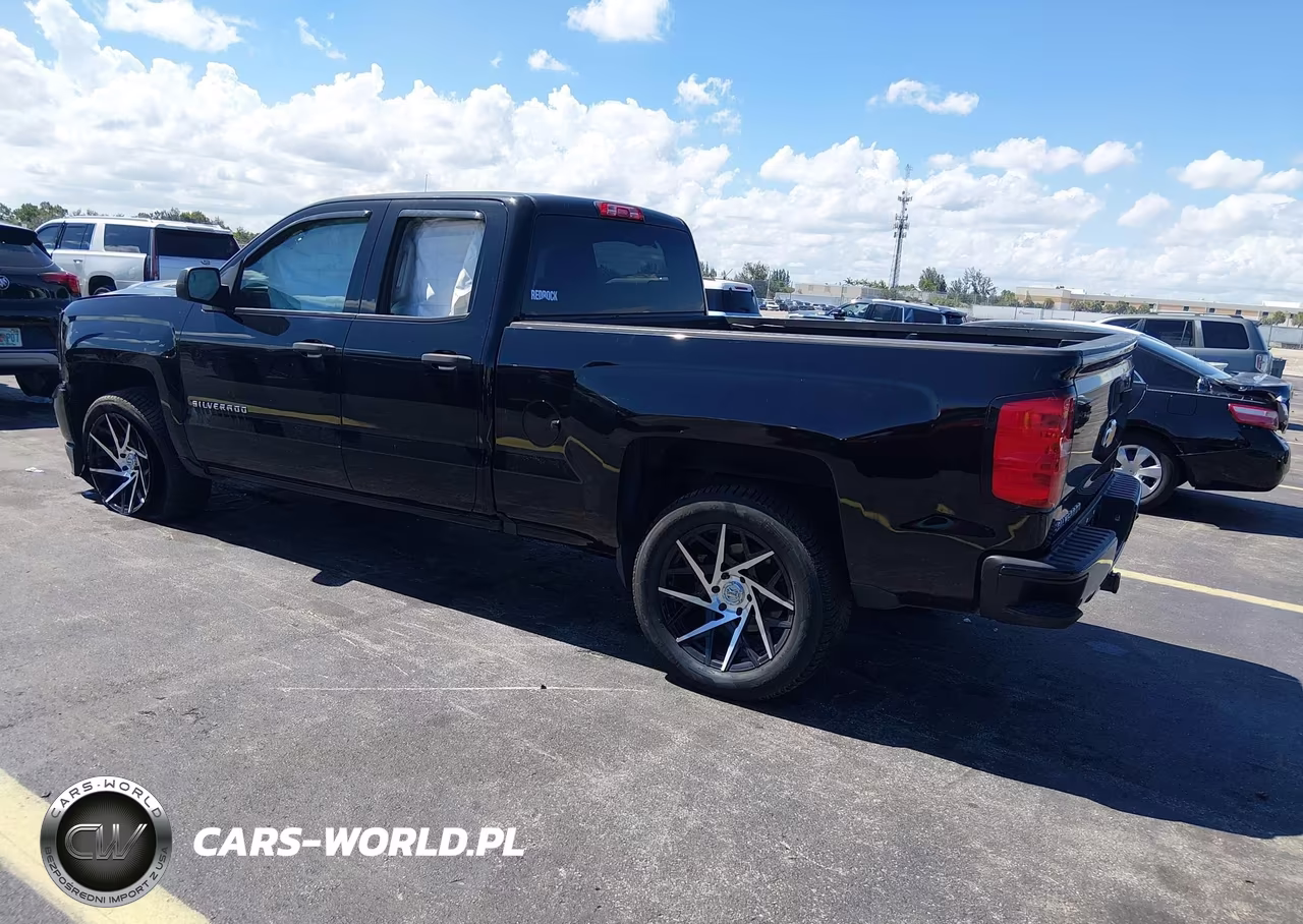 2016 Chevrolet Silverado C1500 Custom VIN:1GCRCPEC5GZ318406 - 3