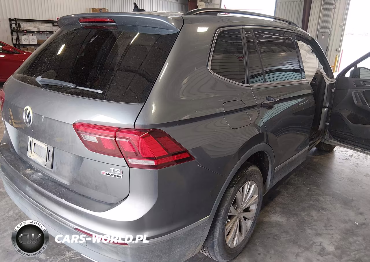 2018 Volkswagen Tiguan 2.0T Se-2.0T Sel VIN:3VV2B7AXXJM011420 - 4
