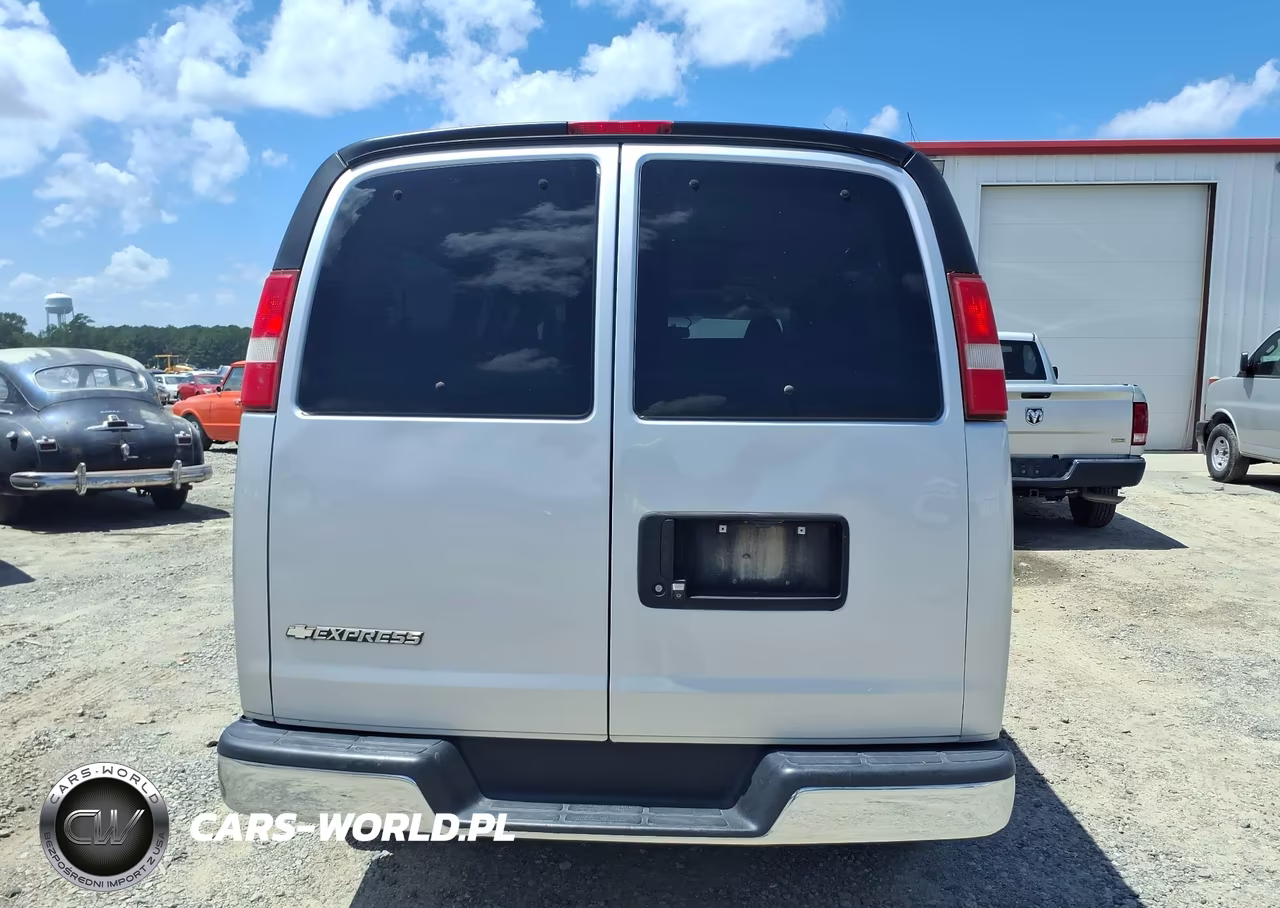 2017 Chevrolet Express 3500 Lt VIN:1GAZGPFF1H1333670 - 17