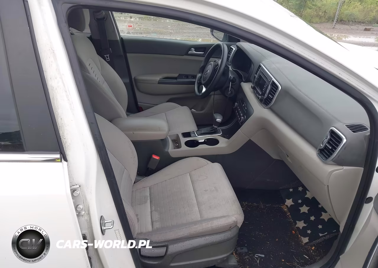 2018 Kia Sportage Lx VIN:KNDPMCAC3J7350504 - 5
