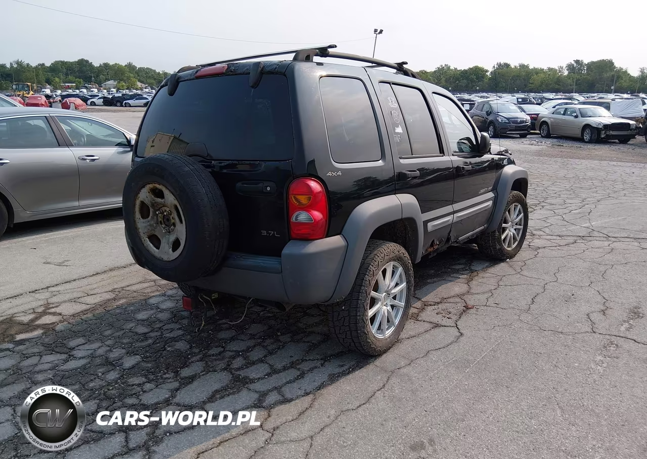 2002 Jeep Liberty Sport VIN:1J4GK48K82W103389 - 4