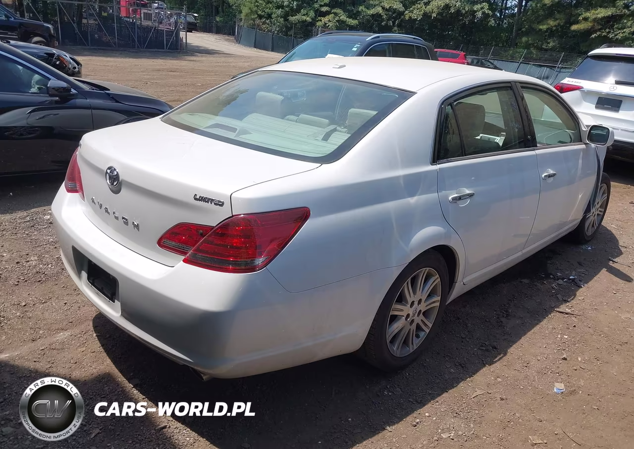2010 Toyota Avalon Limited VIN:4T1BK3DB1AU359010 - 4