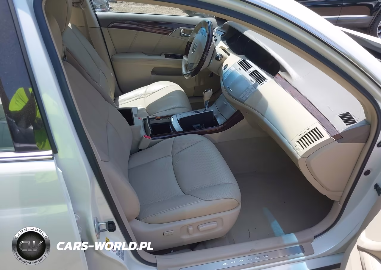2010 Toyota Avalon Limited VIN:4T1BK3DB1AU359010 - 5