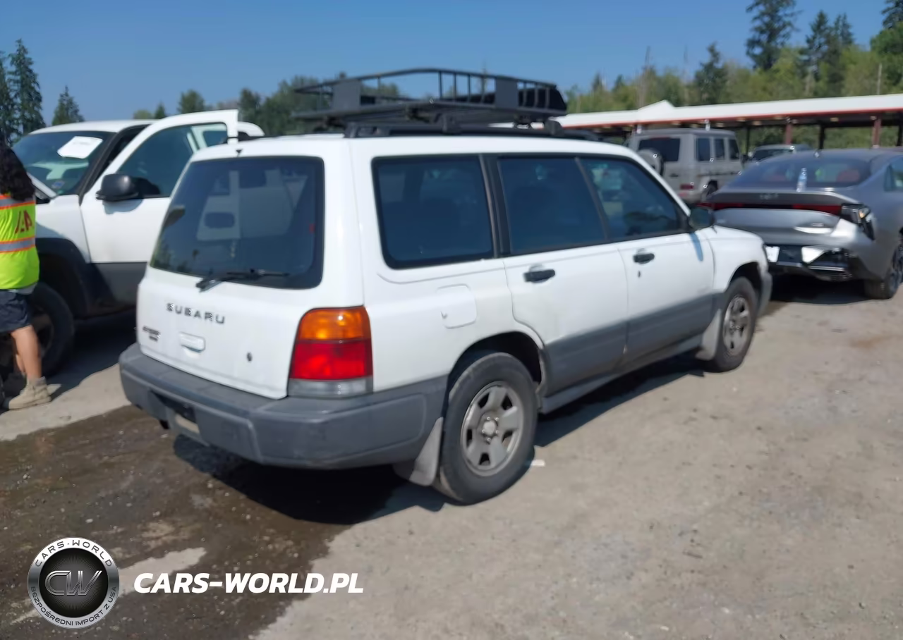 2000 Subaru Forester L VIN:JF1SF6351YH719519 - 4