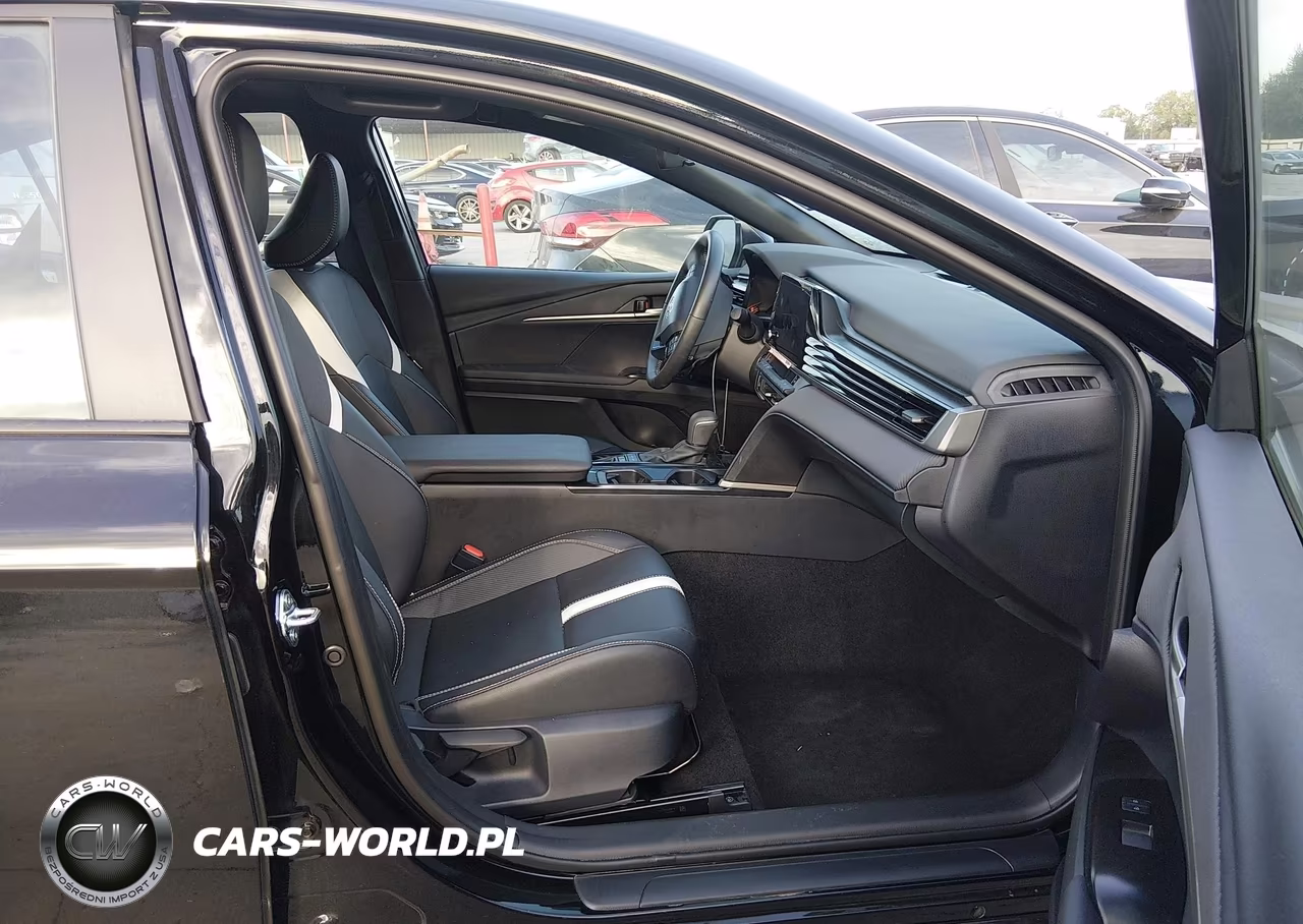 2026 Toyota Camry Se VIN:4T1DAACK8TU265534 - 5