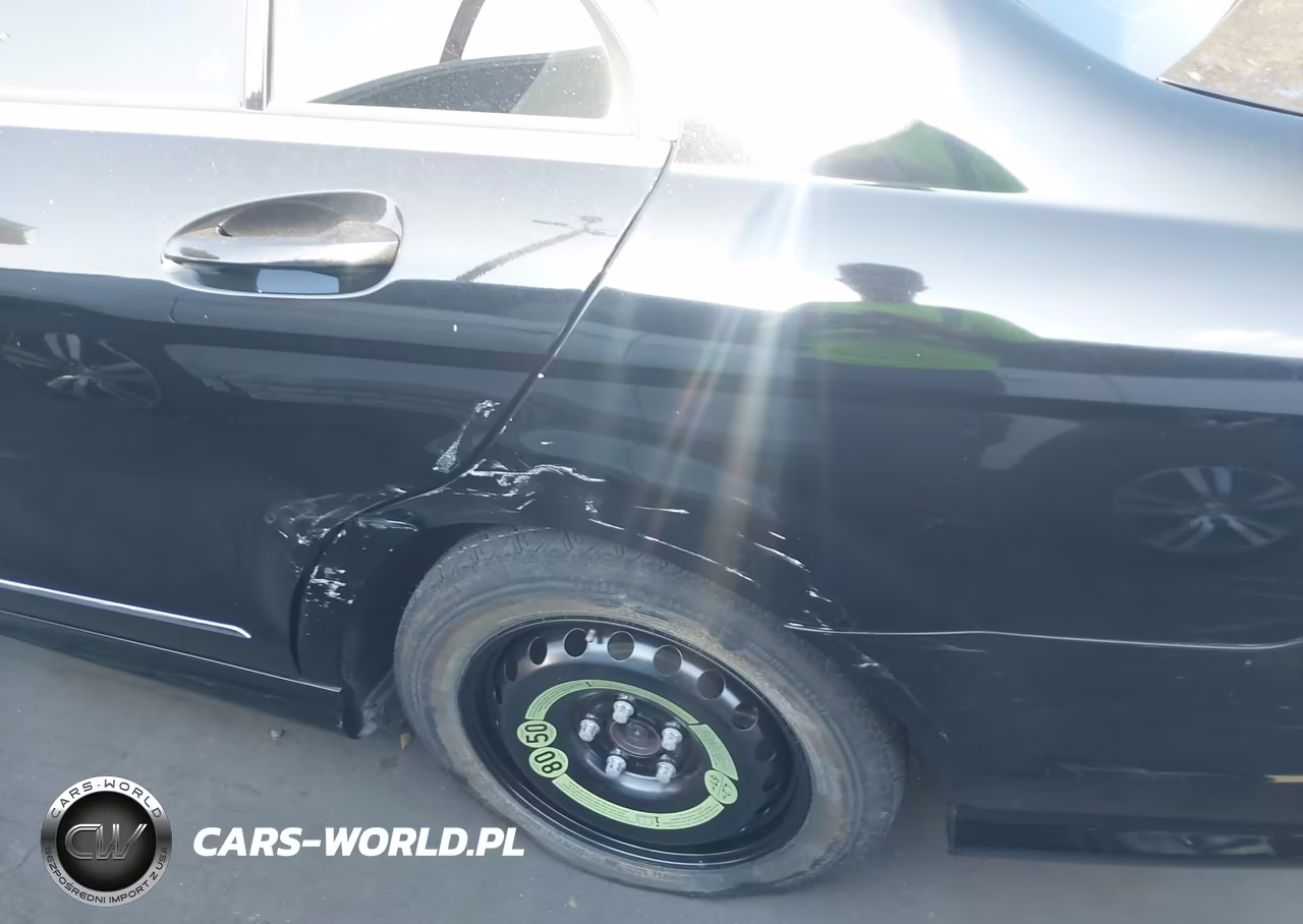 2010 Mercedes-Benz C 300 Sport VIN:WDDGF5EB3AF432851 - 6