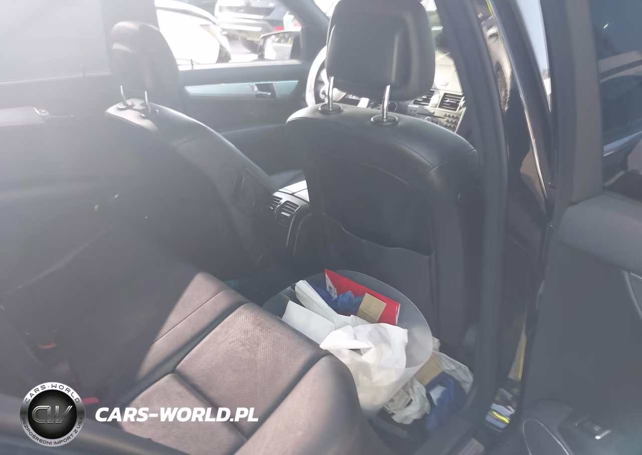 2010 Mercedes-Benz C 300 Sport VIN:WDDGF5EB3AF432851 - 8