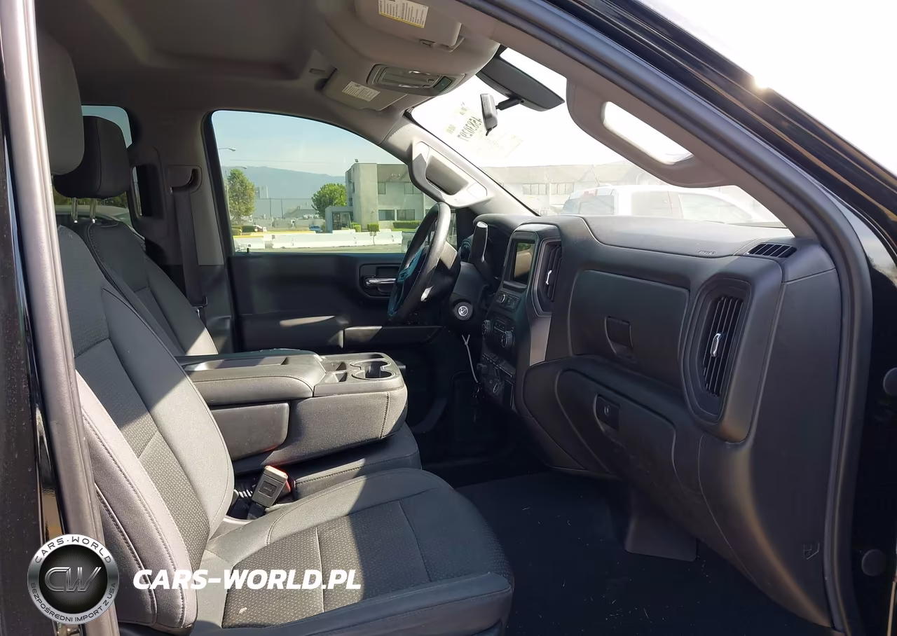 2019 Chevrolet Silverado 1500 Custom Trail Boss VIN:1GCPYCEF9KZ329235 - 5