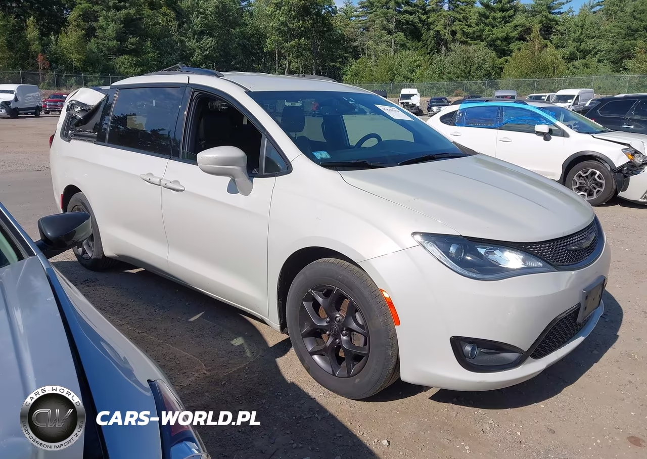 2020 Chrysler Pacifica Touring L – zdjęcie 1 z 17