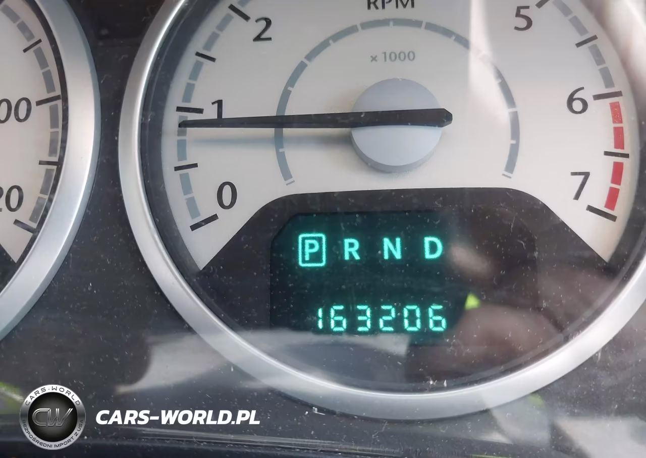 2010 Chrysler Town & Country New Lx VIN:2A4RR2D1XAR377044 - 15