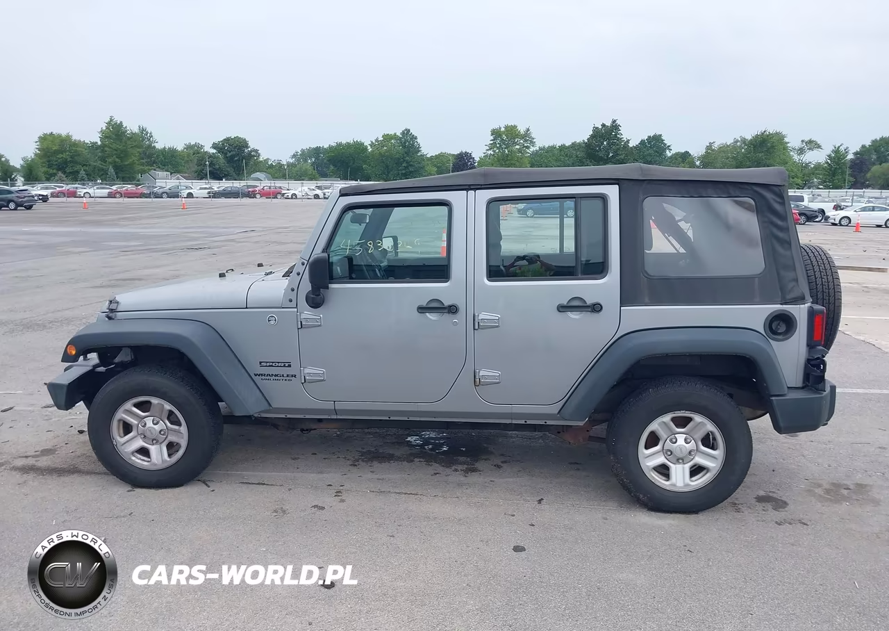 2015 Jeep Wrangler Unlimited Sport VIN:1C4BJWDG1FL760963 - 14