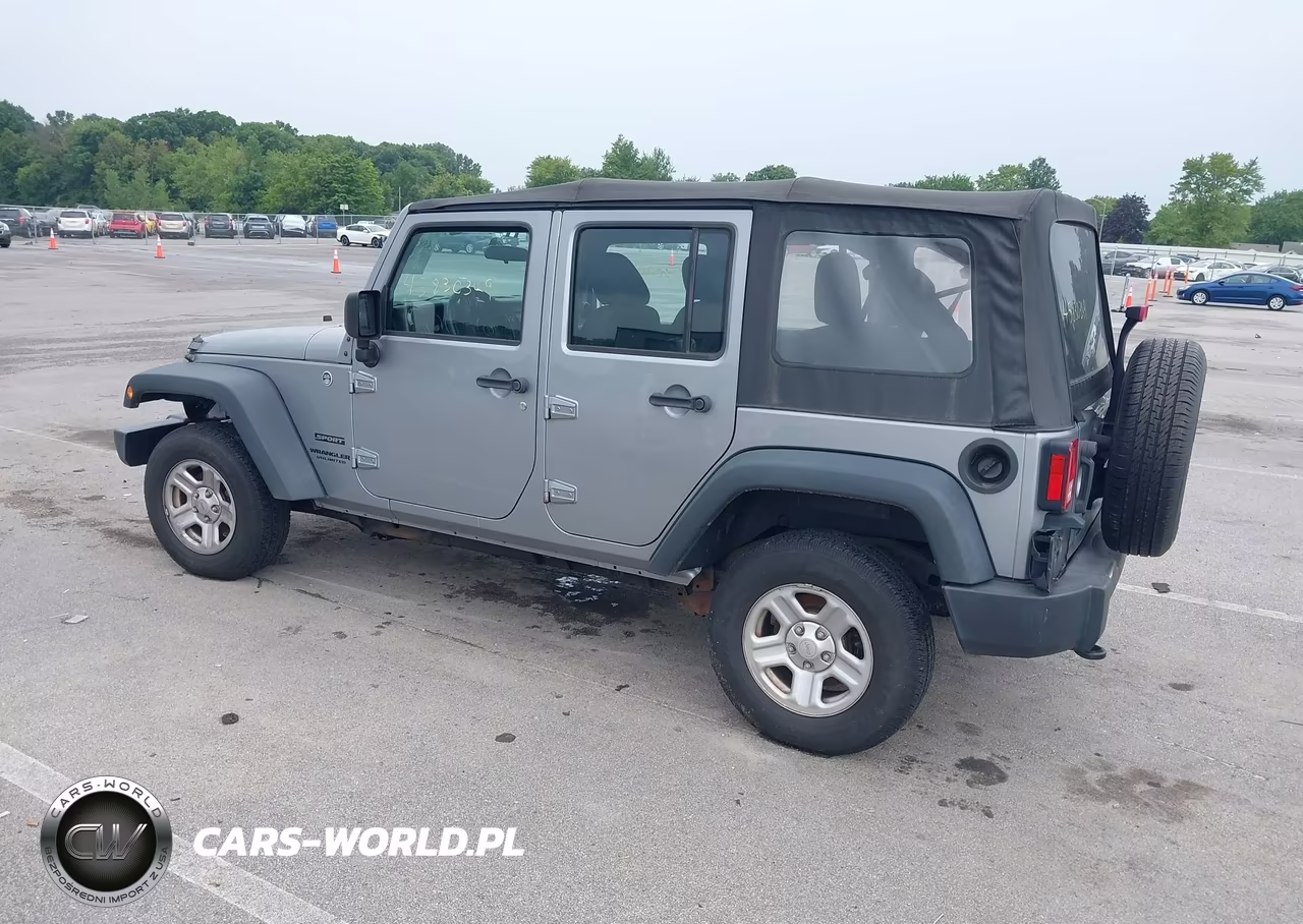 2015 Jeep Wrangler Unlimited Sport VIN:1C4BJWDG1FL760963 - 3