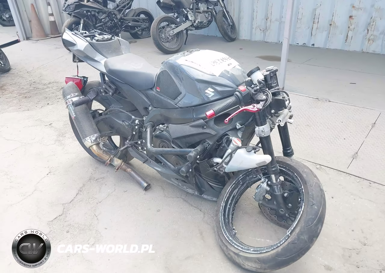 2025 Suzuki Gsx-R600 – zdjęcie 1 z 12