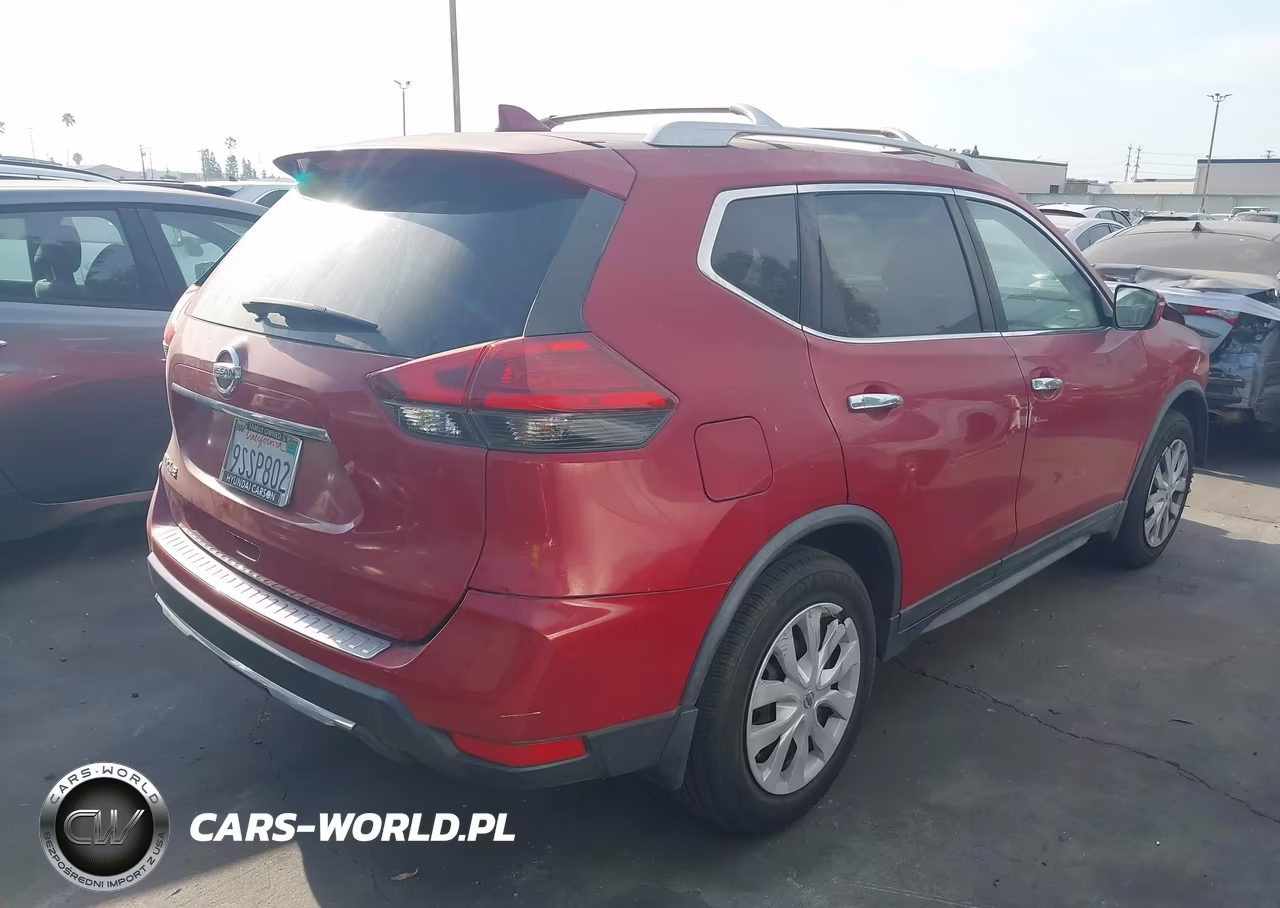 2017 Nissan Rogue S VIN:JN8AT2MT1HW395105 - 4